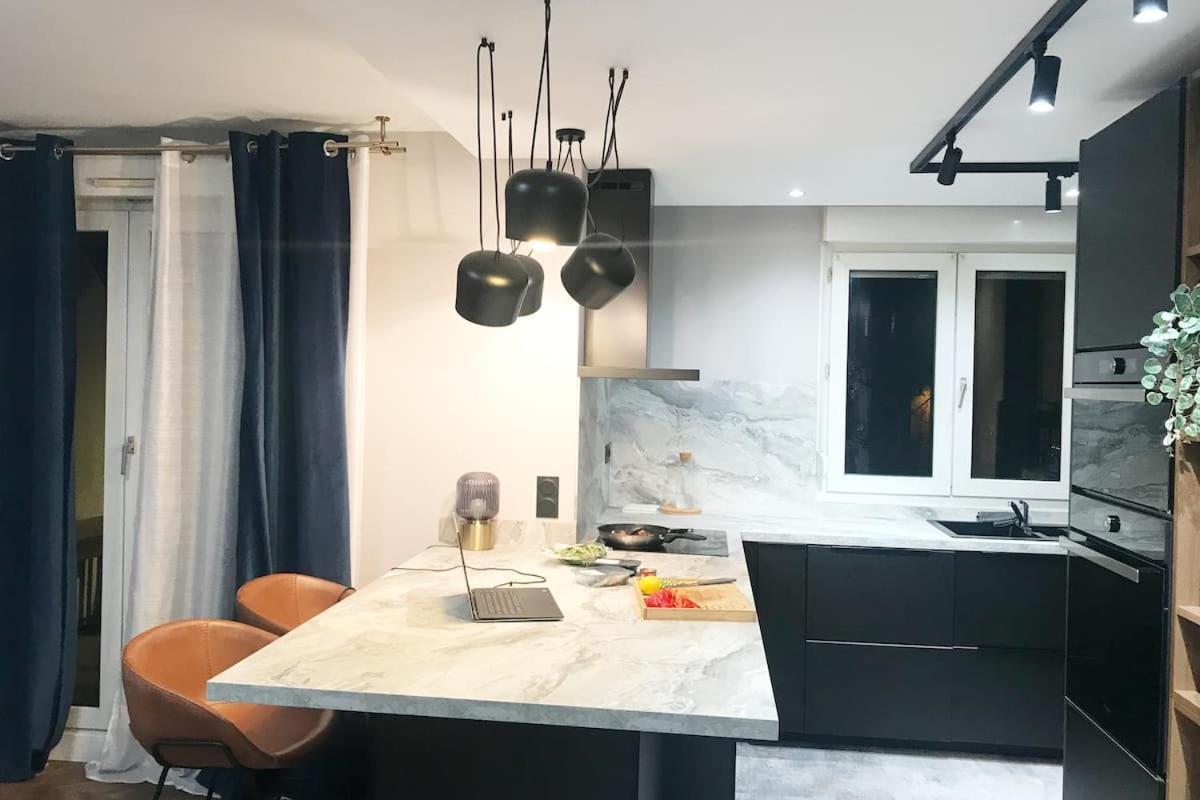 Nid Douillet - BEL APPARTEMENT avec GARAGE Grenoble Extérieur photo